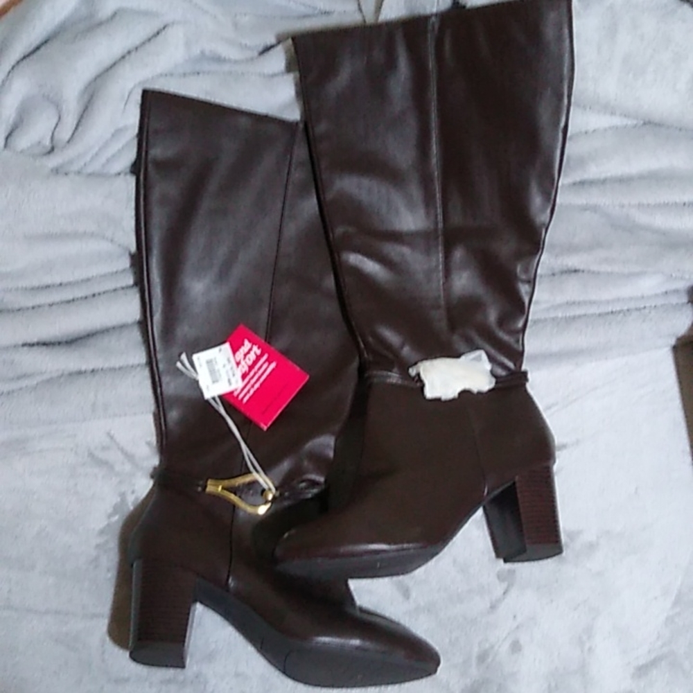 Dexflex Comfort tall Dark Brown heeled boots